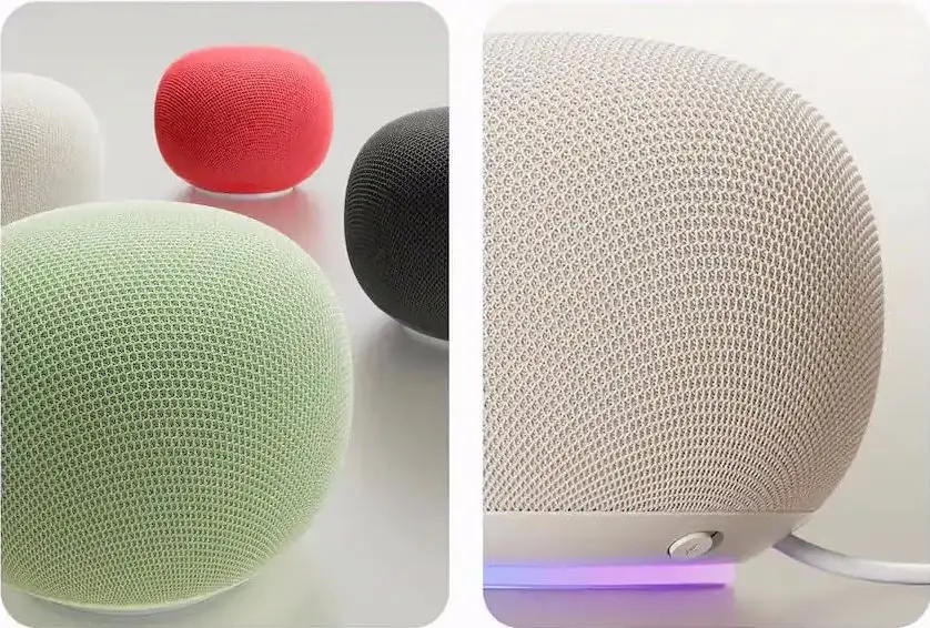Varios altavoces esféricos de tela en blanco, rojo, verde y negro, junto a un primer plano de uno color crema con una franja de luz en la base